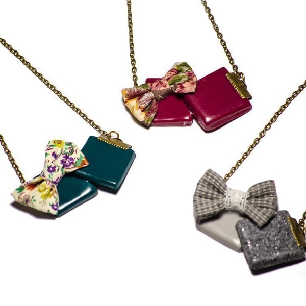 Square Bow Necklace