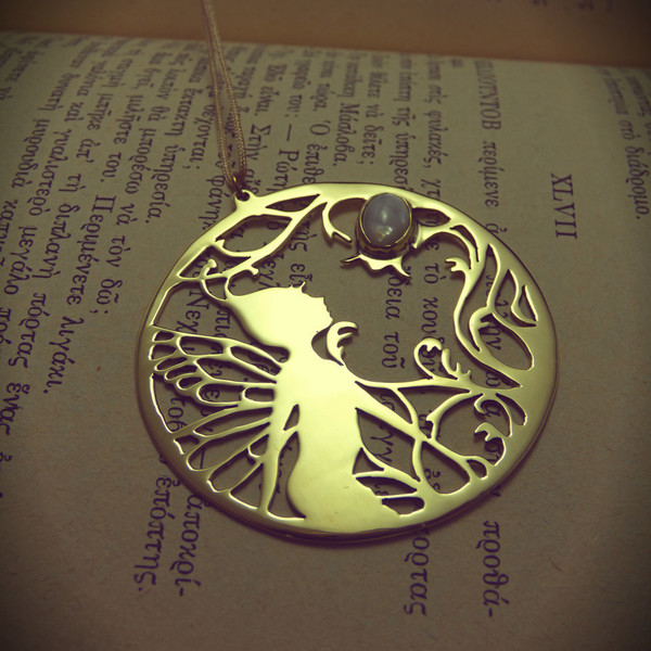 ♛ Fairytale ♛Χειροποίητο επιχρυσωμένο μενταγιόν με ημιπολύτιμο λίθο Φίλντισι