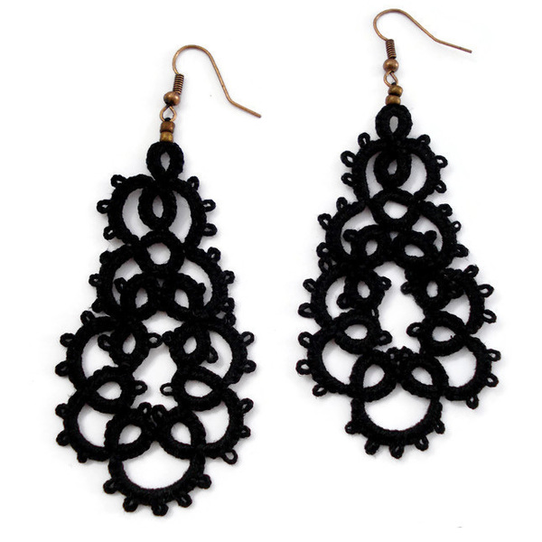 Black lace σκουλαρικια