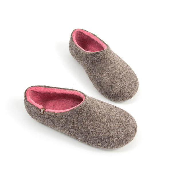 Wooppers γυναικείες τσόχινες παντόφλες DUAL NATURAL ροζ με λαστιχένιες σόλες.
