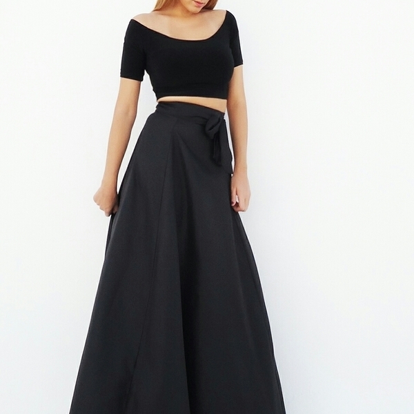 "Tinky" Maxi μαύρη κλος φούστα