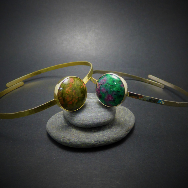 " Ruby Zoisite and Ounakite bracelet " - Χειροποίητα σφυρήλατα βραχιόλια ώμου με Ζοϊσίτη κ Ουνακίτη!
