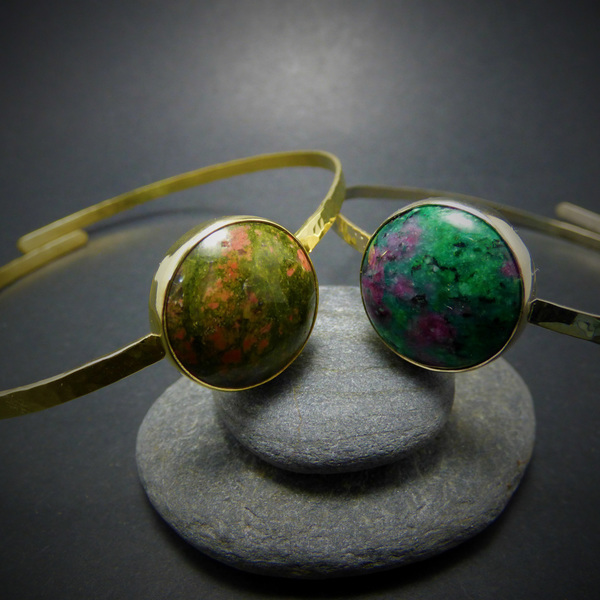 " Ruby Zoisite and Ounakite bracelet " - Χειροποίητα σφυρήλατα βραχιόλια ώμου με Ζοϊσίτη κ Ουνακίτη!