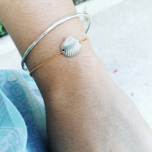 Silver shell bracelet