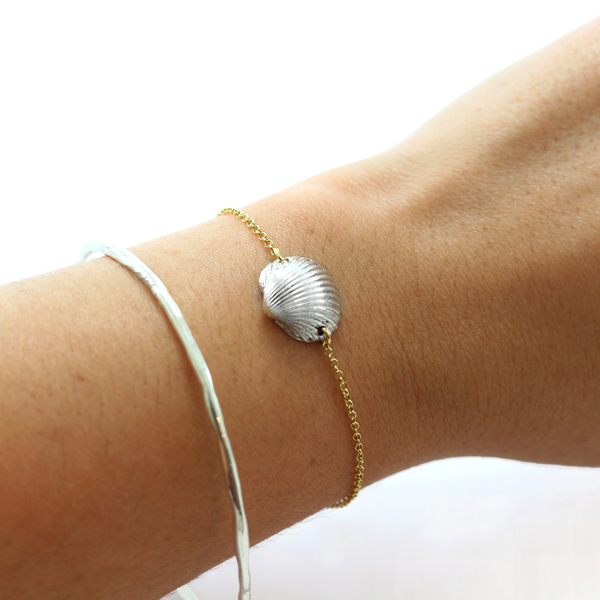 Silver shell bracelet