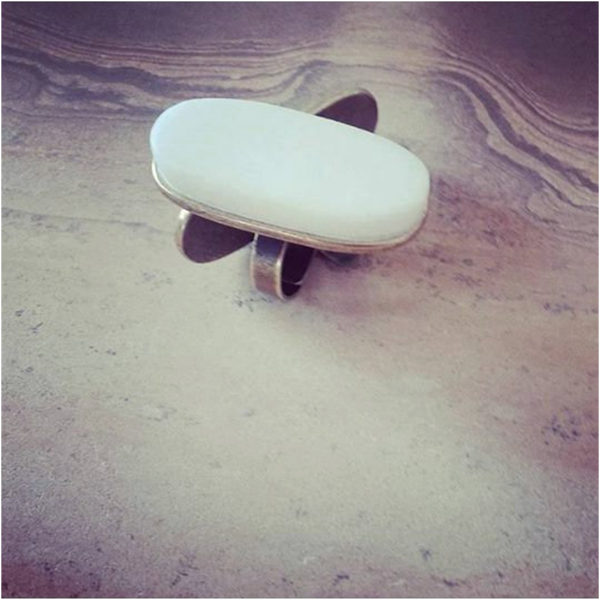 V i n t a g e Marble Ring