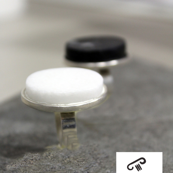 O v a l Marble Ring
