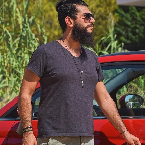 Ανδρικό μαύρο κολιέ με κύλινδρο από τσιμέντο σε επιπλατινωμένο ορείχαλκο