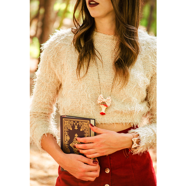 Snow White Necklace