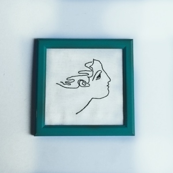 Κέντημα σε κορνίζα "Line drawing by Pablo Picasso"