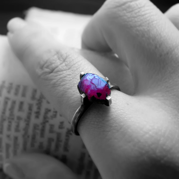 " Rough Silver Ruby " Χειροποίητο δαχτυλίδι από ασήμι 925 και Ορυκτό Ρουμπίνι!
