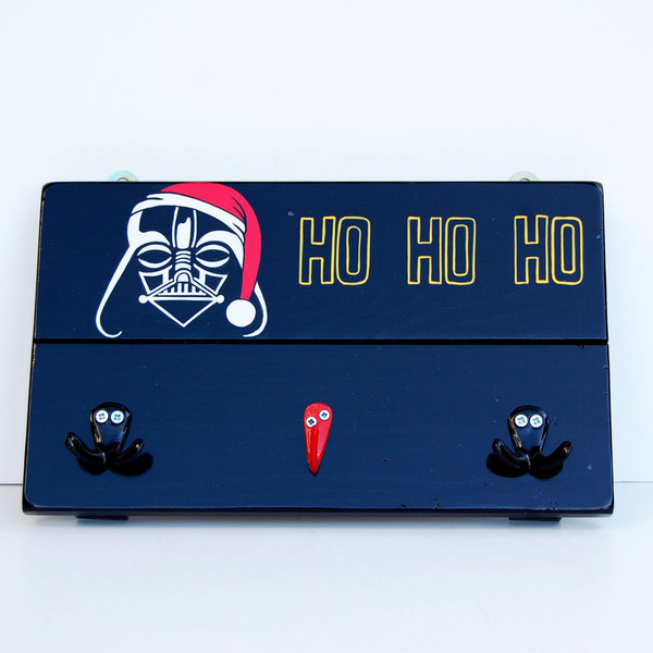 ho ho ho_μοναδική χειροποίητη & ζωγραφισμένη στο χέρι κρεμάστρα