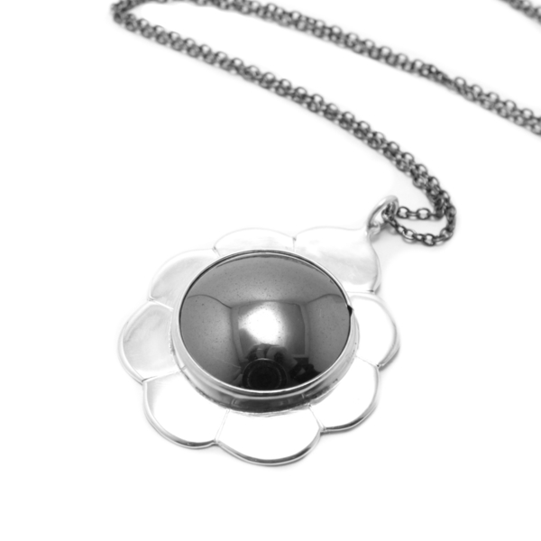 " Hematite " - Χειροποίητο επάργυρο μενταγιόν με Αιματίτη!