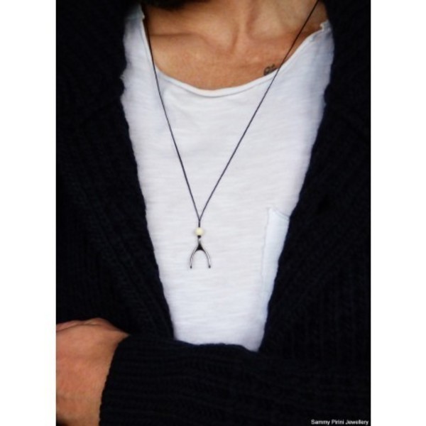 Ανδρικό μενταγιόν Γιάντες Howlite white