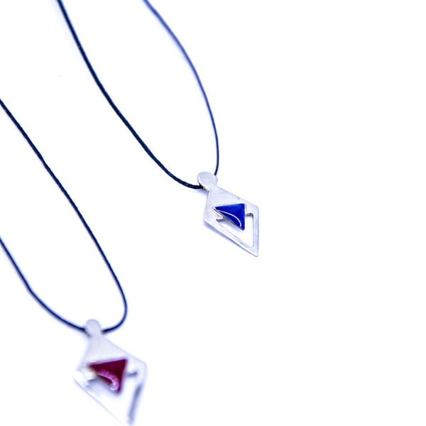 ''Triangle'' blue necklace