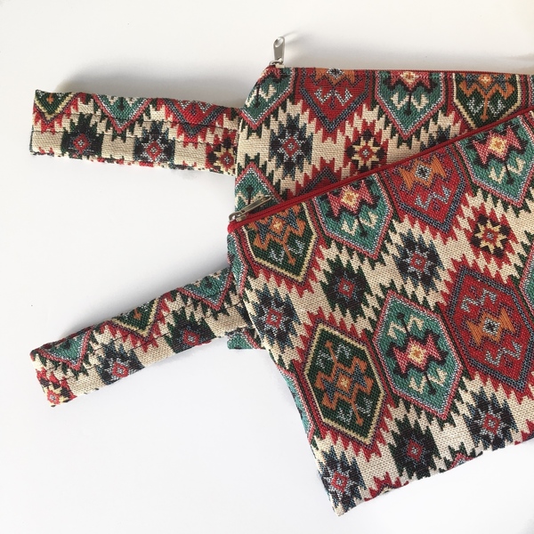 Boho χειροποίητο τσαντάκι σε γήινα χρωματα