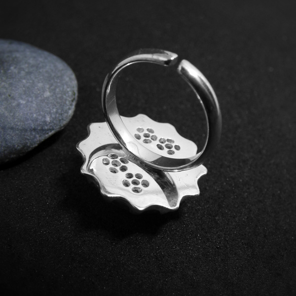 " Flower seastone ring " - Xειροποίητο επάργυρο δαχτυλίδι με βότσαλο!
