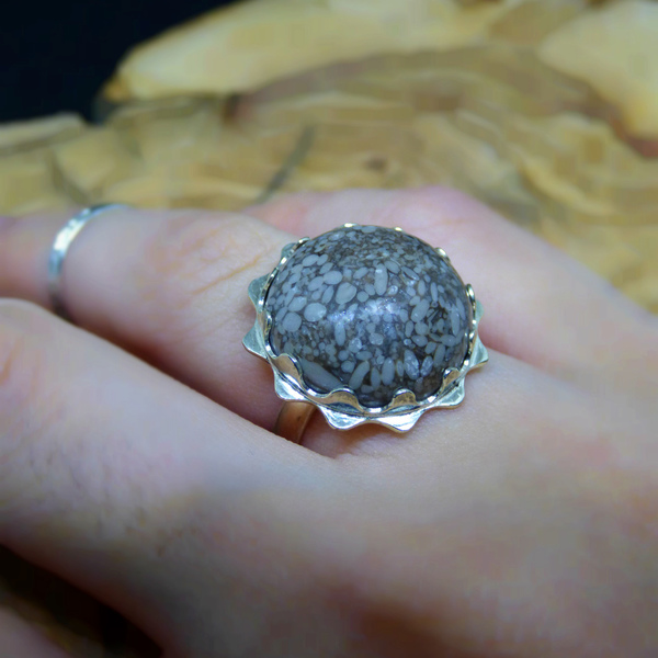 " Flower seastone ring " - Xειροποίητο επάργυρο δαχτυλίδι με βότσαλο!