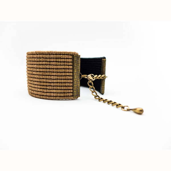 Macrame φαρδύ, δίχρωμο βραχιόλι καρπού - Αυξομειούμενο - Γεωμετρικό - Μίνιμαλ