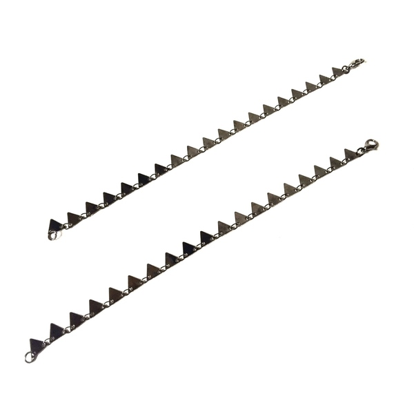 Small triangle chain bracelet