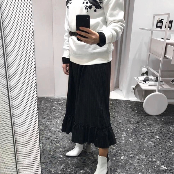 WHITE CRANE SWEATSHIRT