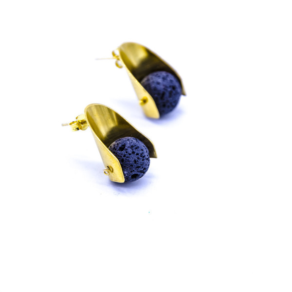 Stud earrings with lava