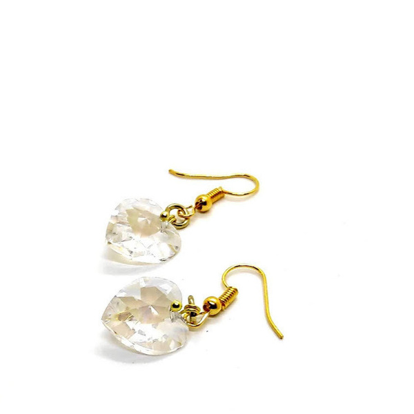 Κρεμαστά σκουλαρίκια με καρδιές swarovski.