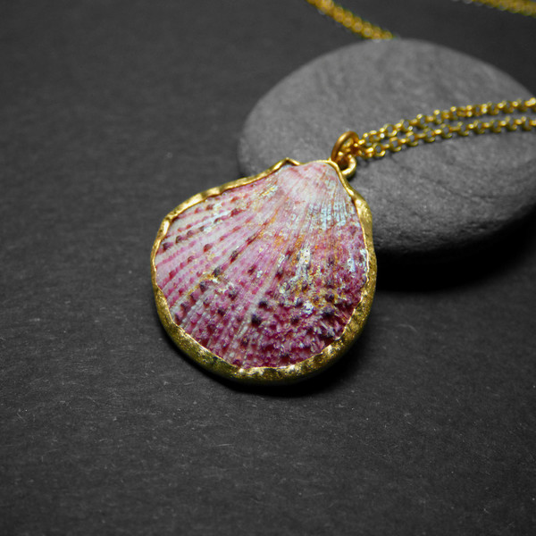 " Golden Seashell " - Χειροποίητο επίχρυσο μενταγιόν με φυσικό κοχύλι της Θάλασσας