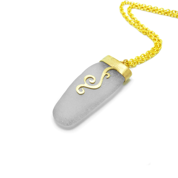 " Golden Seaglass necklace" - Xειροποίητο επίχρυσο ματ μενταγιόν με γυαλάκι της θάλασσας!