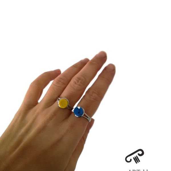 C o l o r f u l Natural Stone Ring