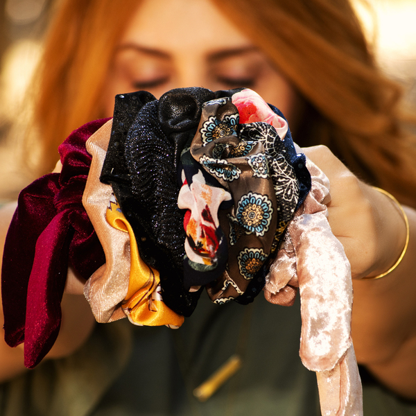 Scrunchy Black Velvet