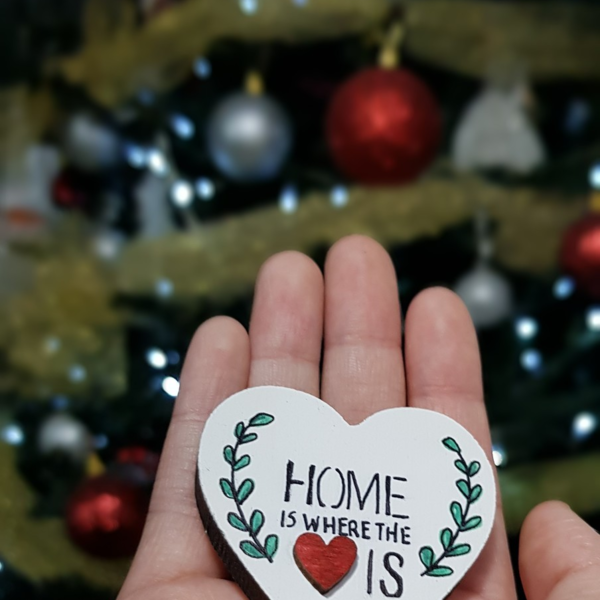 Ξύλινη καρδιά μαγνητάκι HOME