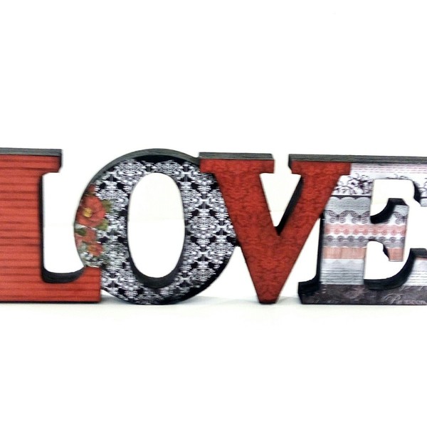 Ξύλινο διακοσμητικό LOVE