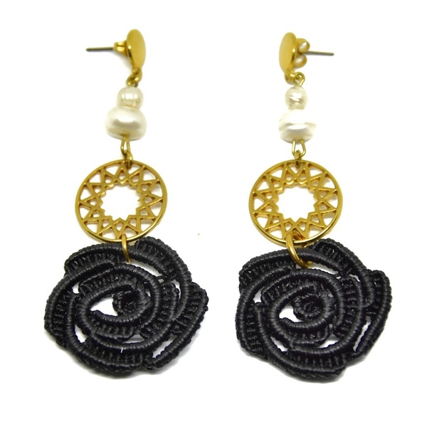Macrame skoularikia triandafilo