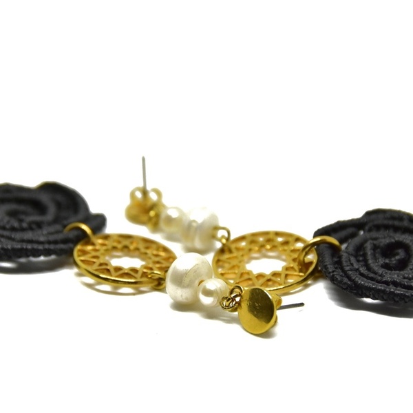 Macrame skoularikia triandafilo