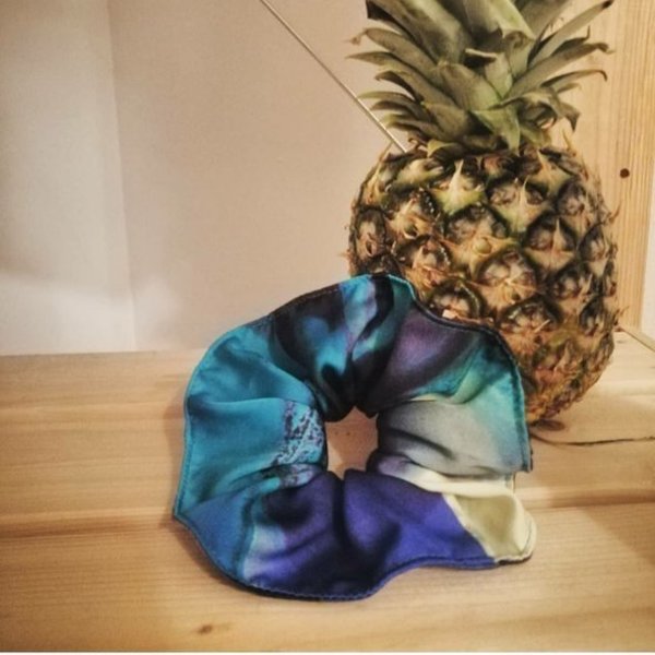 Blue wave oversized scrunchie