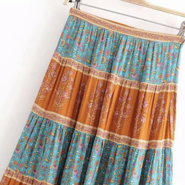 Boho maxi φούστα σε loose γραμμή με βολάν