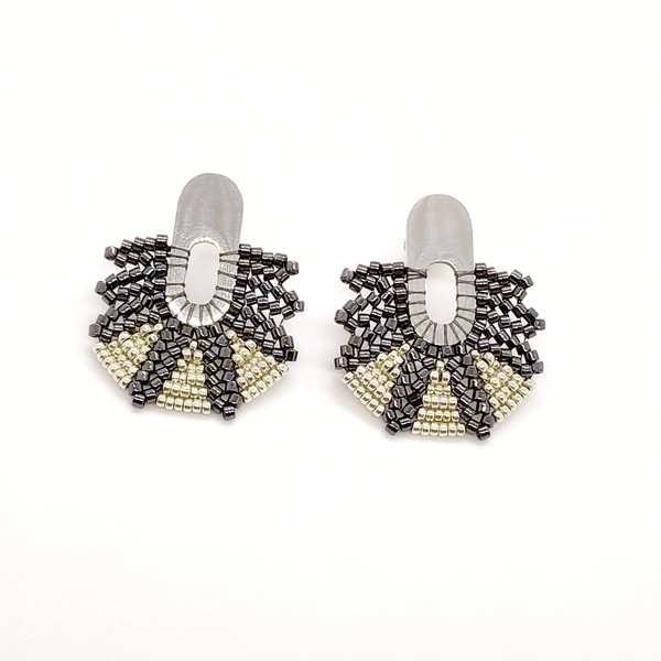Καρφωτά σκουλαρίκια (stud earrings) από χάντρες miyuki