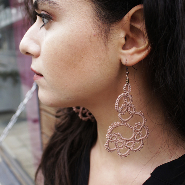 Romantic lace σκουλαρικια