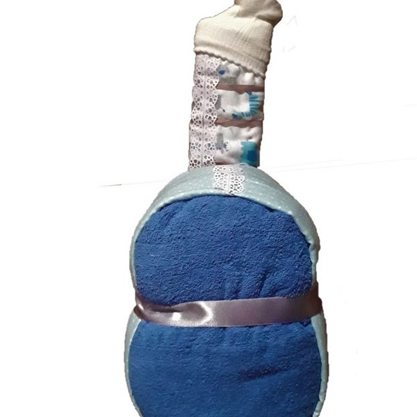 Diaper Cake (Diaper Guitar)