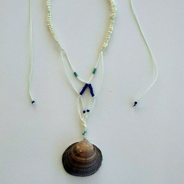 Shellcatcher μακραμέ μακρύ boho κολιέ με κοχύλι