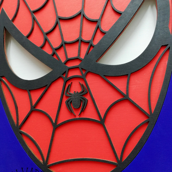 Χειροποίητο ξύλινο φωτιστικό Spiderman με όνομα.