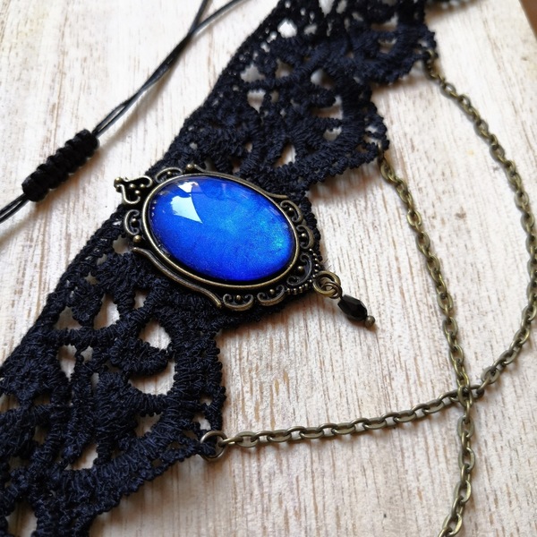 Choker, μπλε καμπουσόν, μαύρη δαντέλα με αλυσίδα, gothic