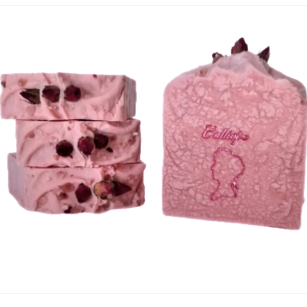 Rose Porcelain Soap with Pink Clay and Kaolin. Σαπούνι με άρωμα τριαντάφυλλο με άργιλο ροζ και καολίνη.
