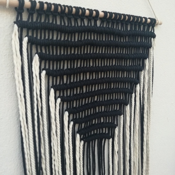 Διακοσμητικό τοίχου macrame "Σκανδιναβικό ασπρόμαυρο"